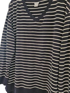 Chico's 3 Zenergy Pullover Top 16 / 18  Blue White Stripes Long Sleeves V Neck